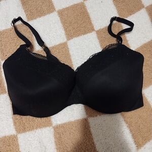 Victoria's Secret Incredible lined demi 32DD